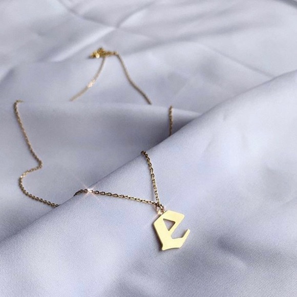 ✨Various Letters!✨ Gold Dipped Initial Necklace - Picture 3 of 16